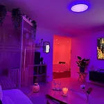 Wood Wellness Mit Whirlpool & Sauna Nahe Goettingen アパート